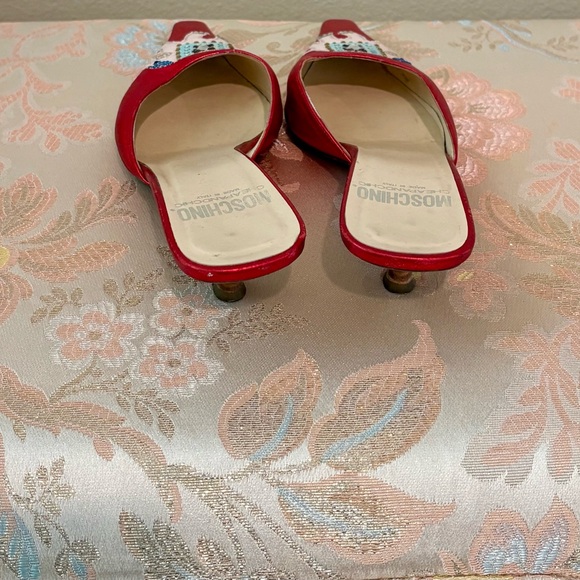 Moschino Cheap & Chic Red Satin Pointed Elephant Embellished Mules - Picture 9 of 11